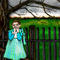 daisy-near-a-tree by mudpuddle